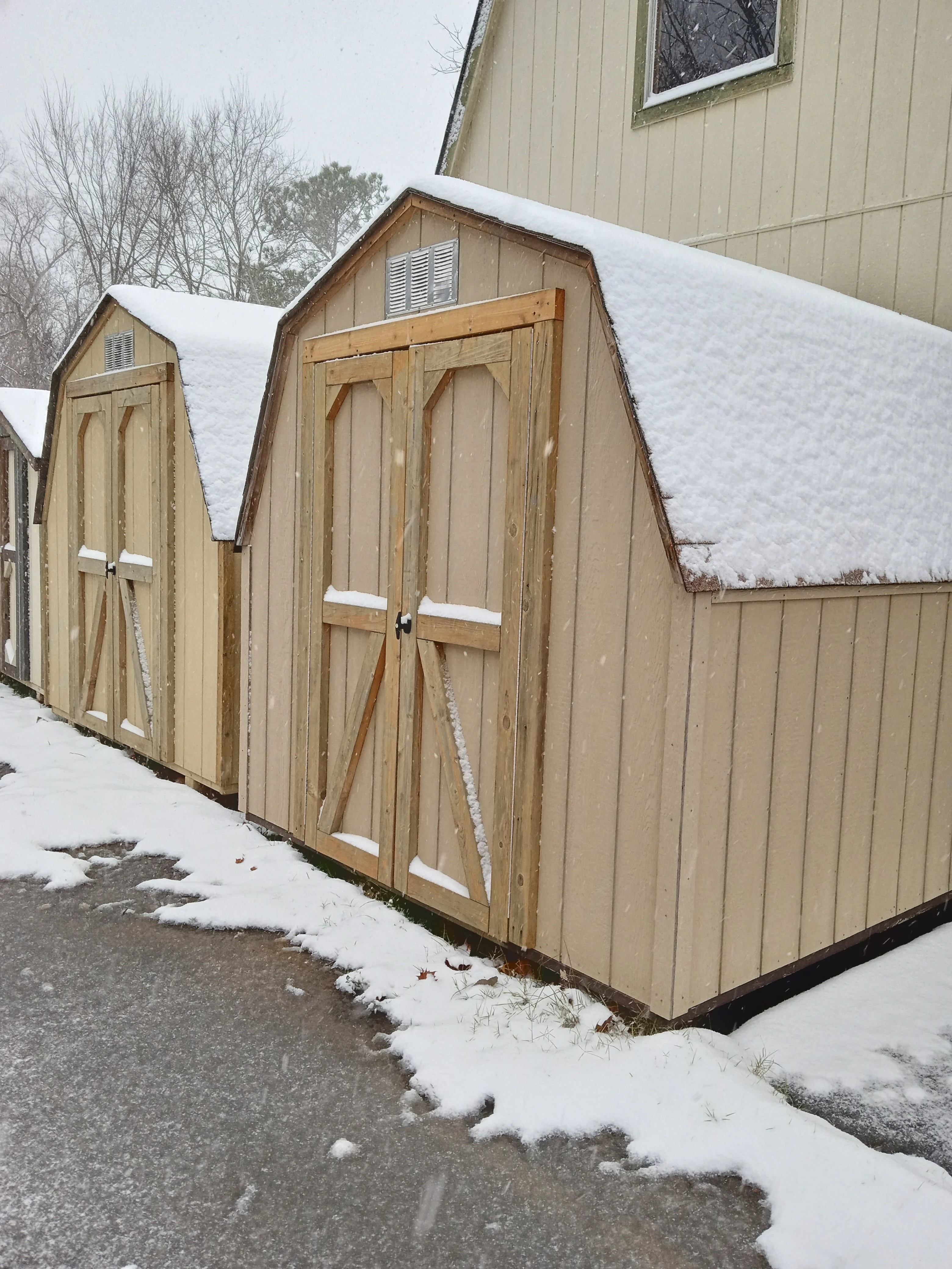 Barns With 4 Foot Sides