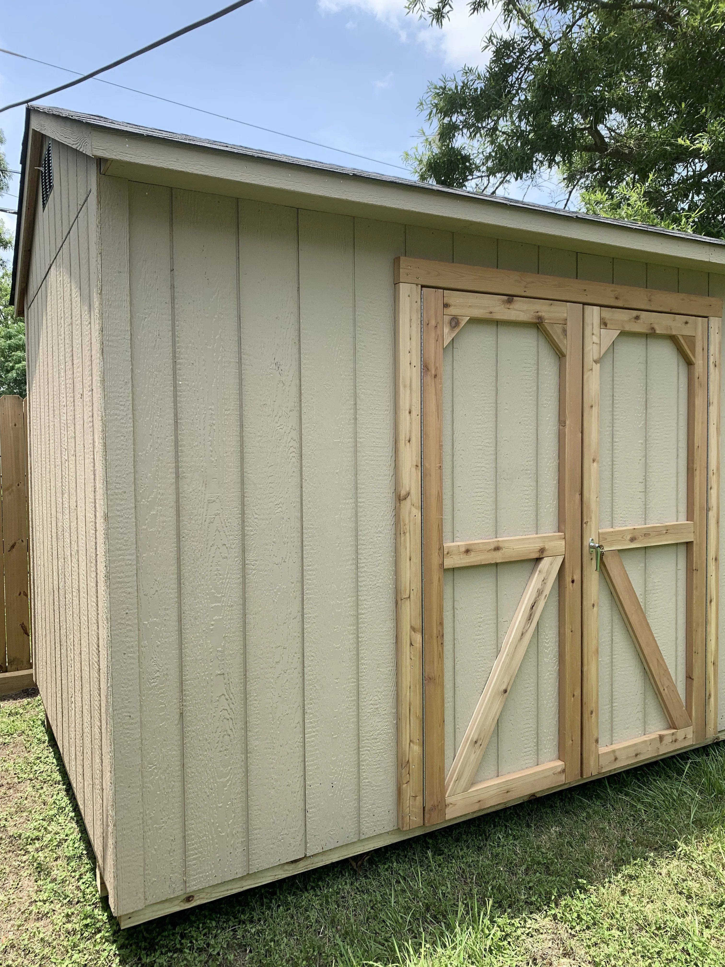 Gable Deluxe With Door On Side Off Center Option